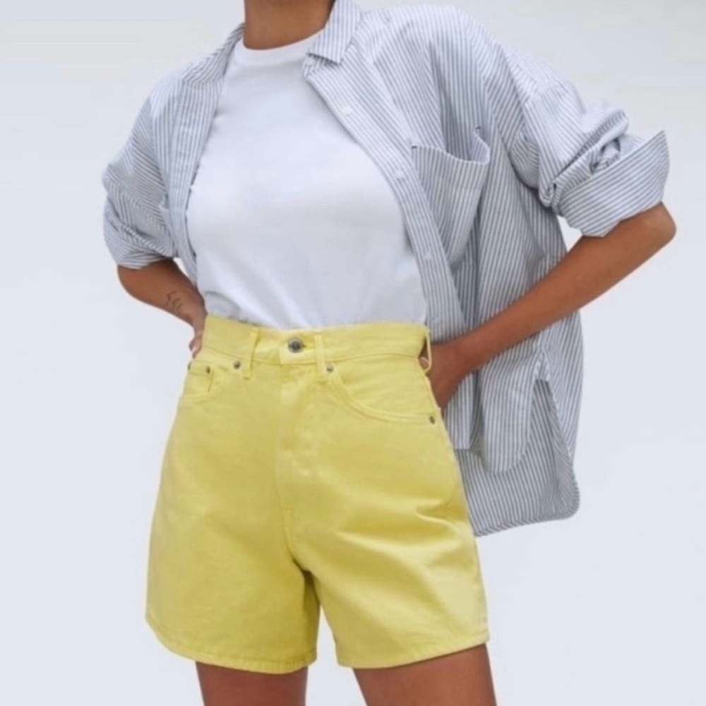 Everlane High Waist A Line Denim Short in yellow | size 24